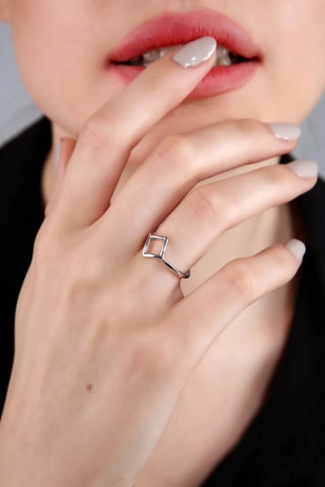 Heliophilia Silver Anillo de Zirconio Plateado Ajustable Heliophilia Silver Anillo de Zirconio Plateado Ajustable